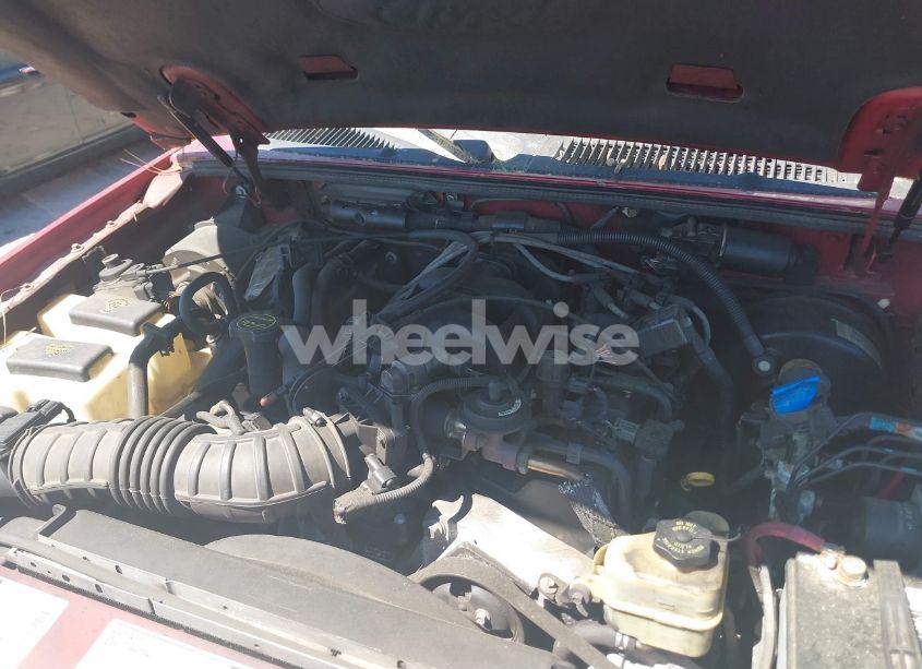 Photo 10 of 2002 Ford Explorer SPORT TRAC (VIN 1FMZU67E22UB39411)