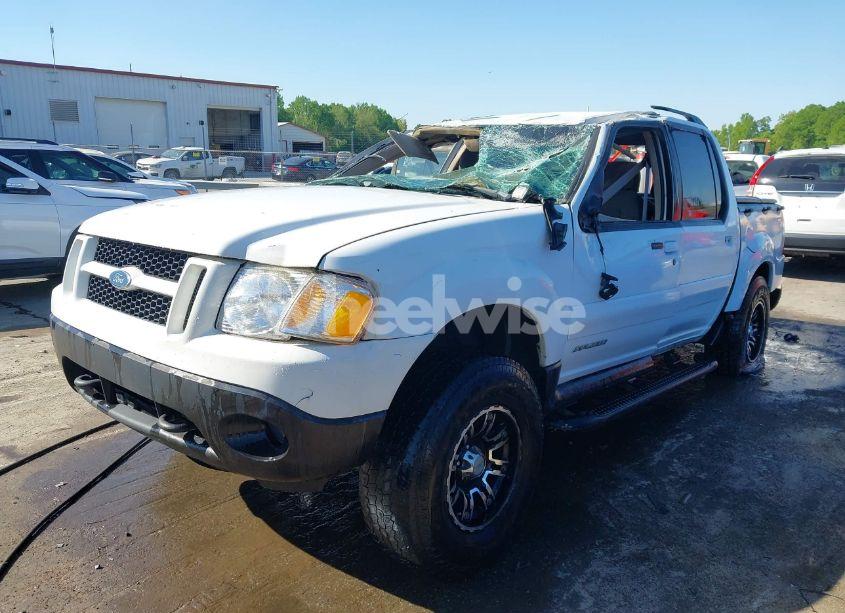 Photo 2 of 2002 Ford Explorer SPORT TRAC (VIN 1FMZU67E22UB66625)