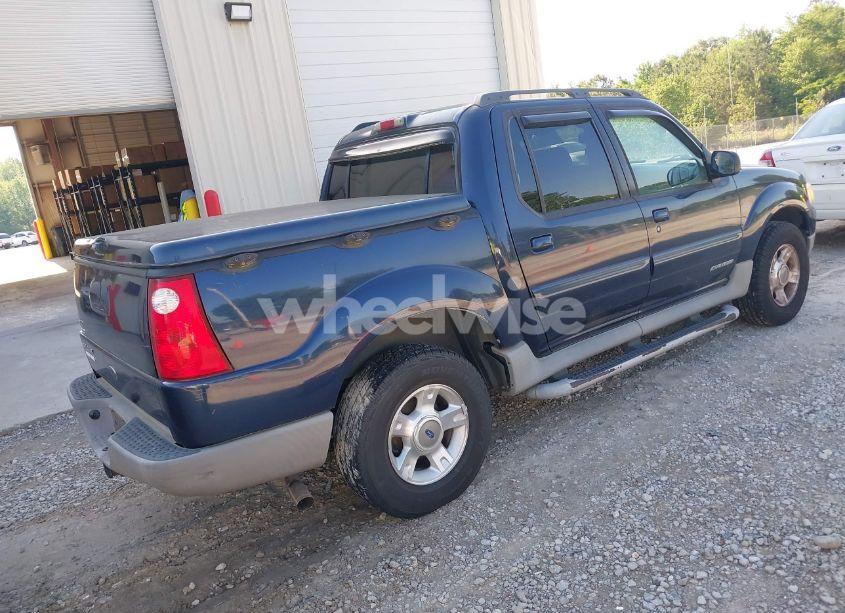 Photo 4 of 2002 Ford Explorer SPORT TRAC (VIN 1FMZU67E22UC62285)