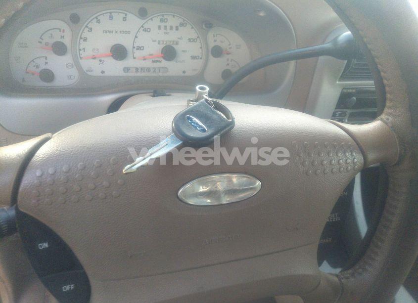 Photo 11 of 2001 Ford Explorer SPORT TRAC (VIN 1FMZU67E31UC51505)