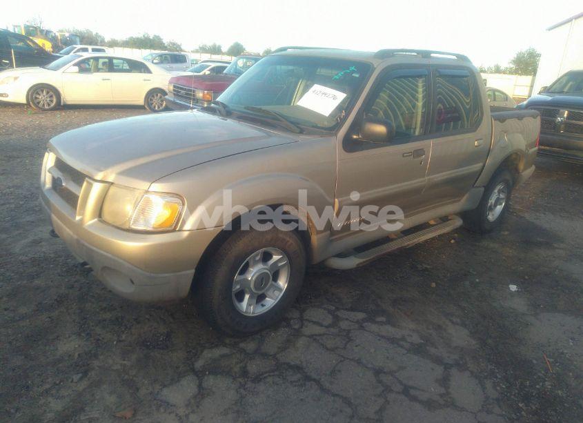 Photo 2 of 2001 Ford Explorer SPORT TRAC (VIN 1FMZU67E31UC51505)
