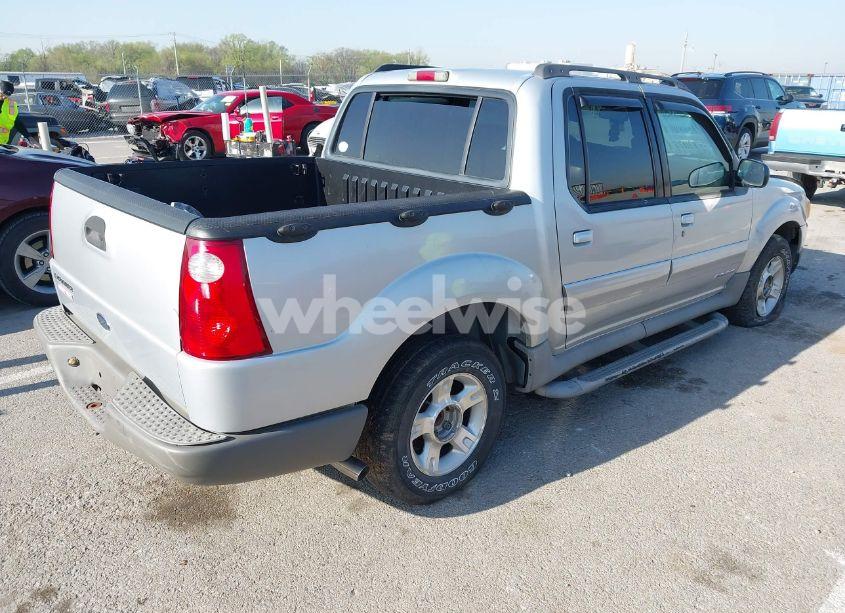 Photo 4 of 2002 Ford Explorer SPORT TRAC (VIN 1FMZU67E32UC24662)