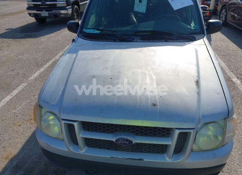 Photo 6 of 2002 Ford Explorer SPORT TRAC (VIN 1FMZU67E32UC24662)