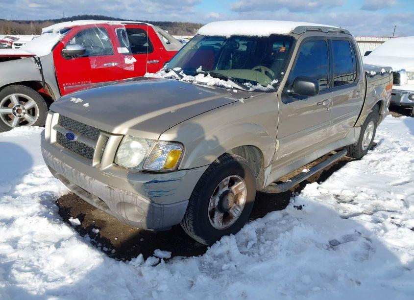 Photo 2 of 2002 Ford Explorer SPORT TRAC (VIN 1FMZU67E32UD00705)