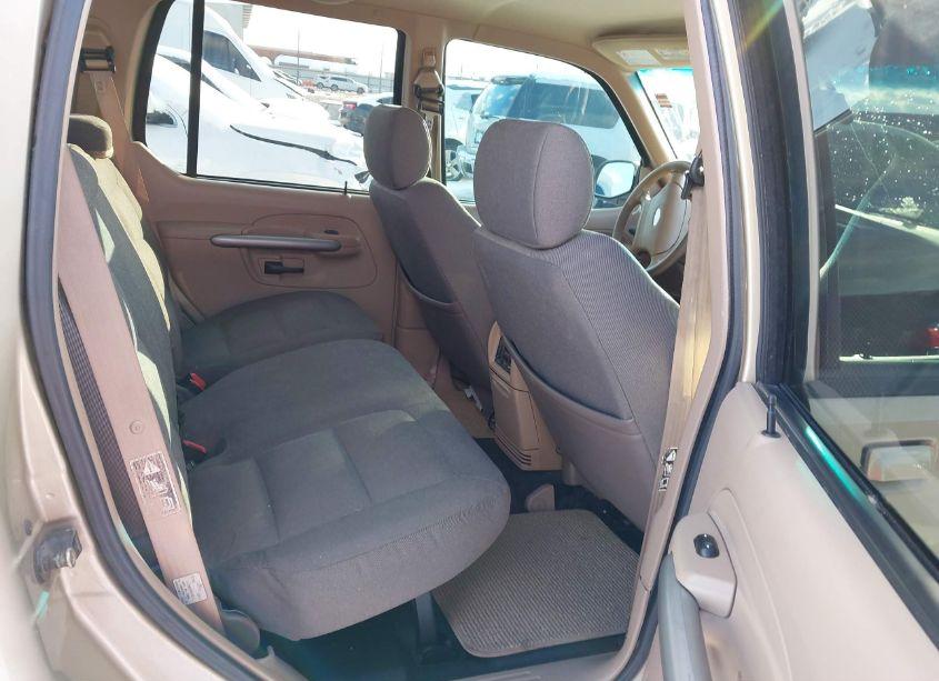 Photo 8 of 2002 Ford Explorer SPORT TRAC (VIN 1FMZU67E32UD00705)