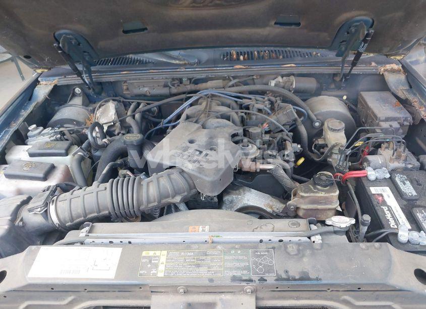 Photo 10 of 2003 Ford Explorer SPORT TRAC XLS/XLT (VIN 1FMZU67E33UB04832)