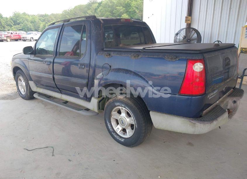 Photo 3 of 2003 Ford Explorer SPORT TRAC XLS/XLT (VIN 1FMZU67E33UB04832)