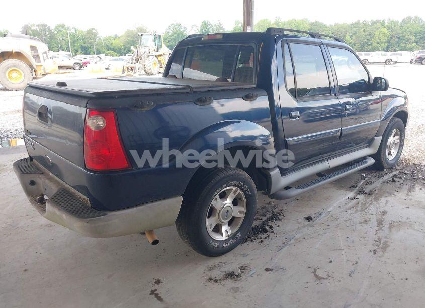 Photo 4 of 2003 Ford Explorer SPORT TRAC XLS/XLT (VIN 1FMZU67E33UB04832)
