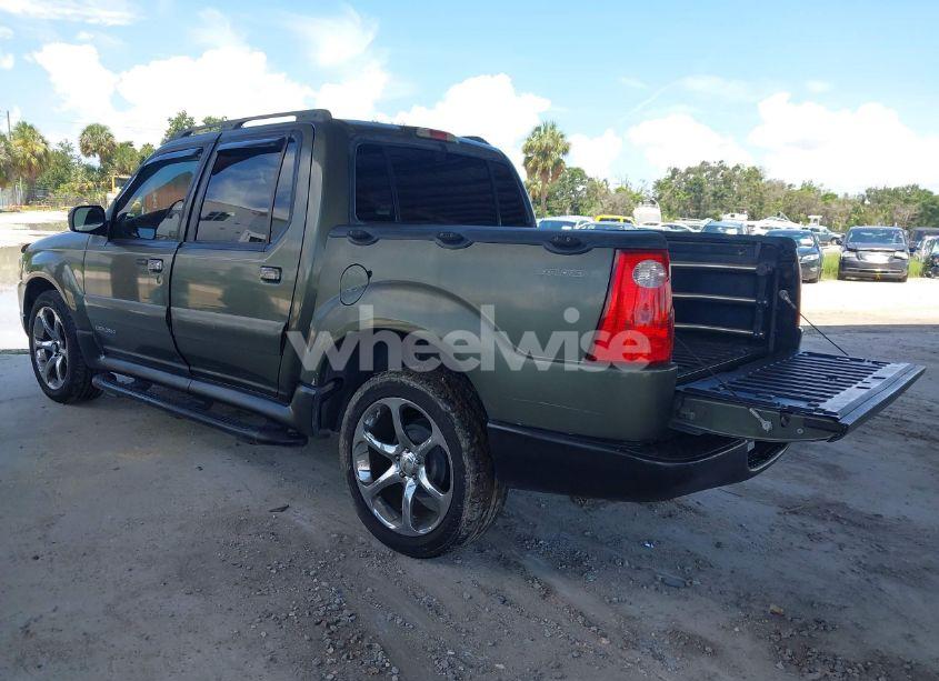 Photo 3 of 2002 Ford Explorer SPORT TRAC (VIN 1FMZU67E42UD06366)