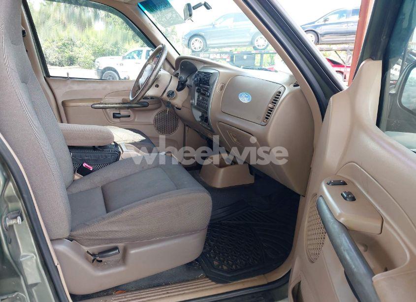 Photo 5 of 2002 Ford Explorer SPORT TRAC (VIN 1FMZU67E42UD06366)