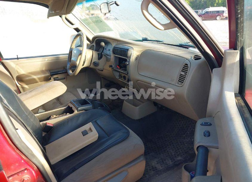 Photo 5 of 2003 Ford Explorer SPORT TRAC XLS/XLT (VIN 1FMZU67E43UA50201)