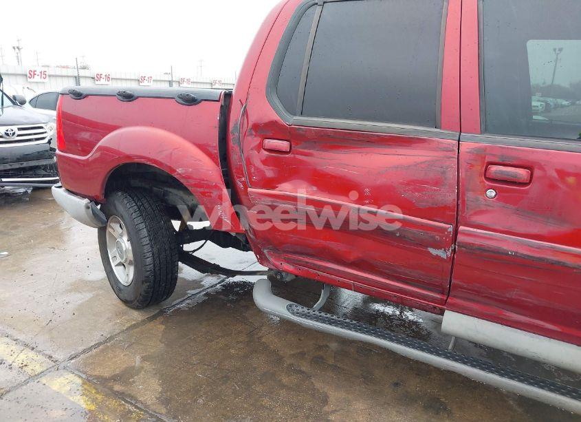 Photo 6 of 2003 Ford Explorer SPORT TRAC XLS/XLT (VIN 1FMZU67E43UC49927)