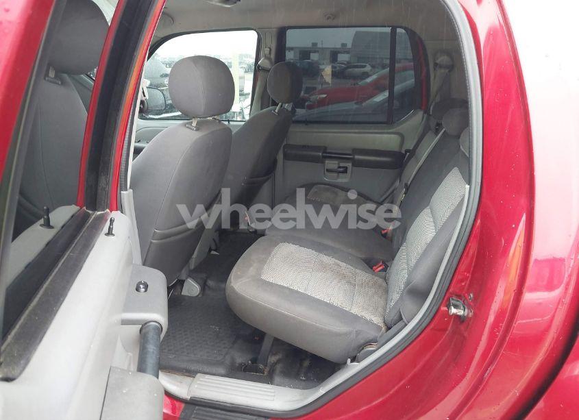 Photo 8 of 2003 Ford Explorer SPORT TRAC XLS/XLT (VIN 1FMZU67E43UC49927)