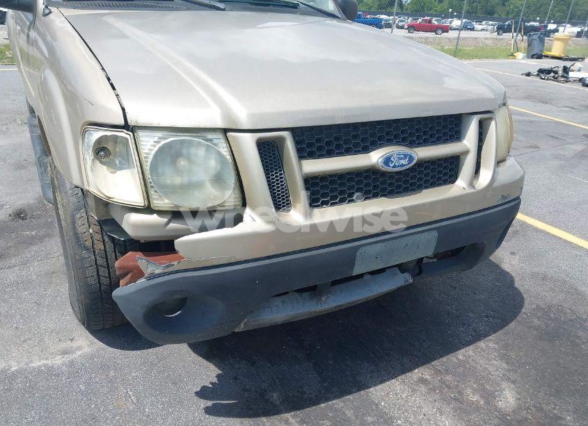 Photo 6 of 2001 Ford Explorer SPORT TRAC (VIN 1FMZU67E51UC84439)