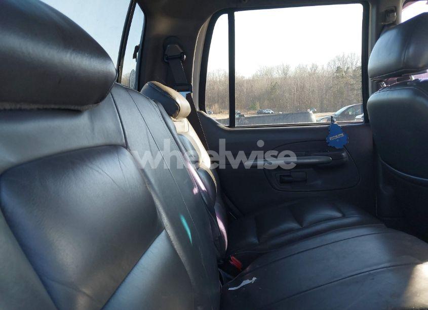 Photo 8 of 2002 Ford Explorer SPORT TRAC (VIN 1FMZU67E52UC38580)