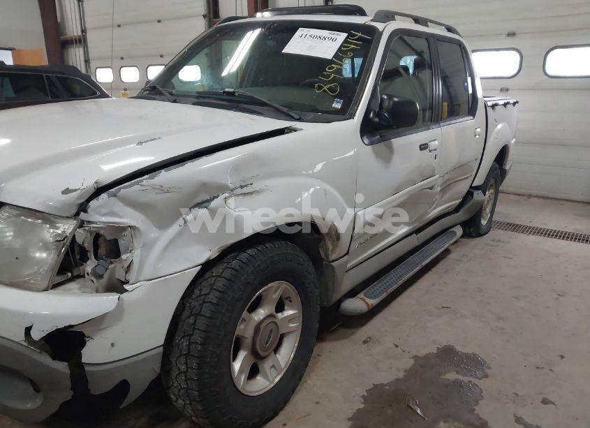 Photo 6 of 2002 Ford Explorer SPORT TRAC (VIN 1FMZU67E52UC57923)