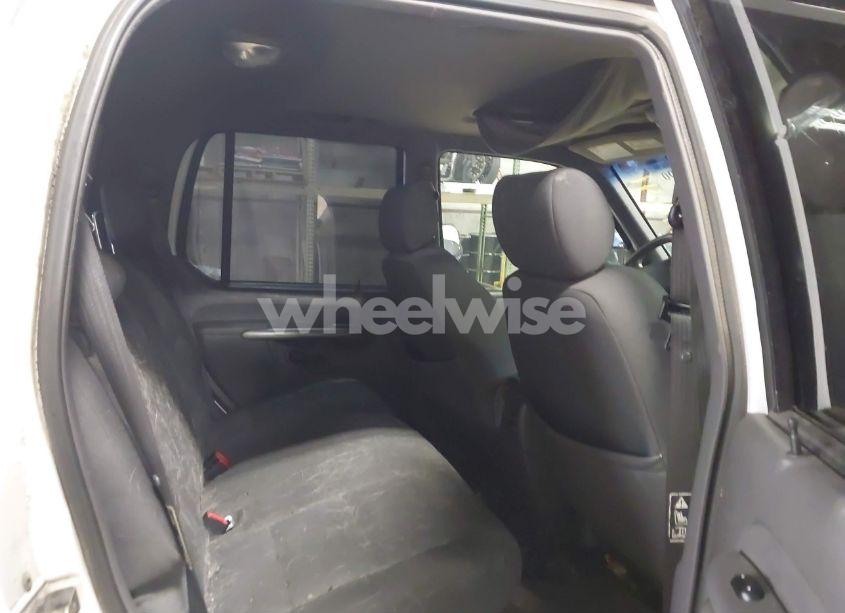 Photo 8 of 2002 Ford Explorer SPORT TRAC (VIN 1FMZU67E52UC57923)