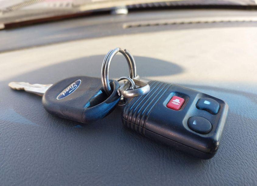 Photo 11 of 2003 Ford Explorer SPORT TRAC XLS/XLT (VIN 1FMZU67E53UB67561)