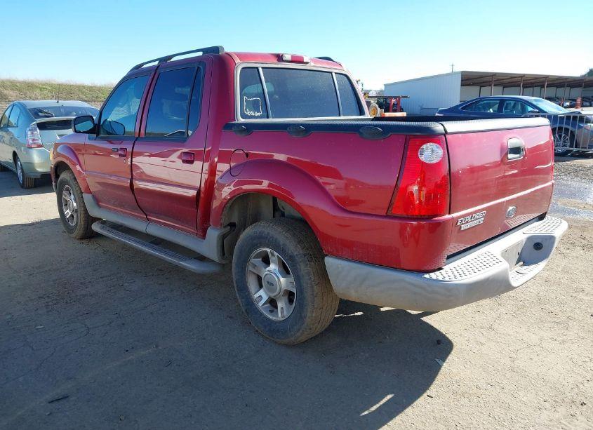 Photo 3 of 2003 Ford Explorer SPORT TRAC XLS/XLT (VIN 1FMZU67E53UB67561)