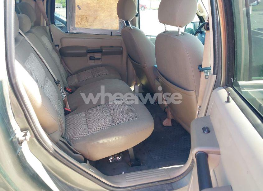 Photo 8 of 2003 Ford Explorer SPORT TRAC XLS/XLT (VIN 1FMZU67E53UC30643)