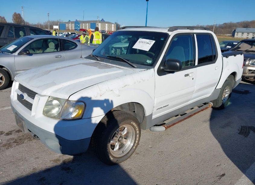 Photo 2 of 2001 Ford Explorer SPORT TRAC (VIN 1FMZU67E71UA41120)