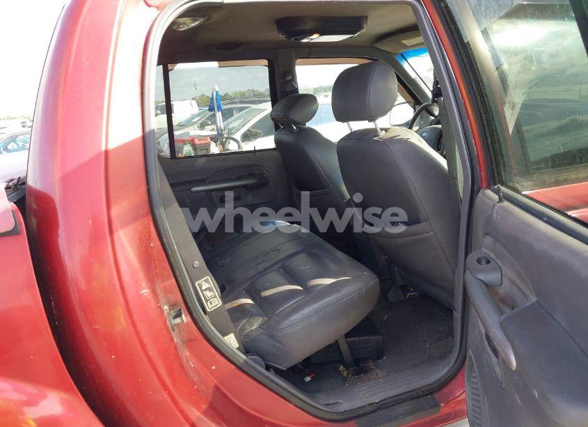 Photo 8 of 2002 Ford Explorer SPORT TRAC (VIN 1FMZU67E72UB26072)