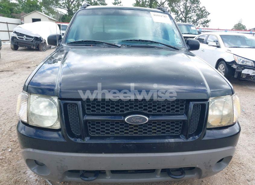 Photo 13 of 2001 Ford Explorer SPORT TRAC (VIN 1FMZU67E81UC75346)