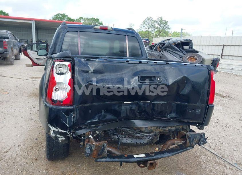 Photo 6 of 2001 Ford Explorer SPORT TRAC (VIN 1FMZU67E81UC75346)