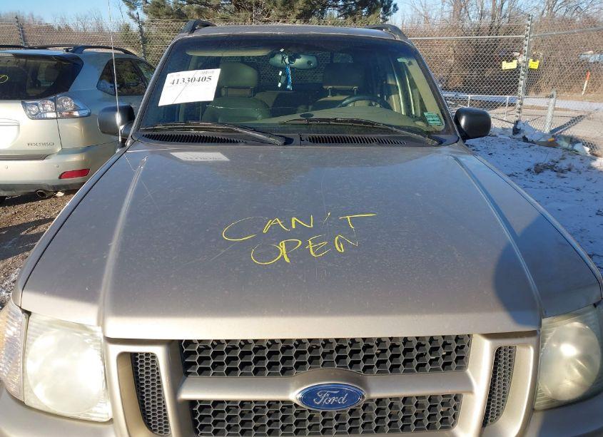 Photo 10 of 2002 Ford Explorer SPORT TRAC CHOICE/PREMIUM/VALUE (VIN 1FMZU67E82UC68351)