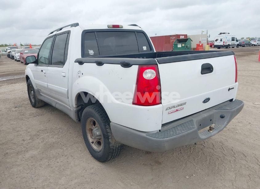 Photo 3 of 2002 Ford Explorer SPORT TRAC (VIN 1FMZU67E82UD26328)