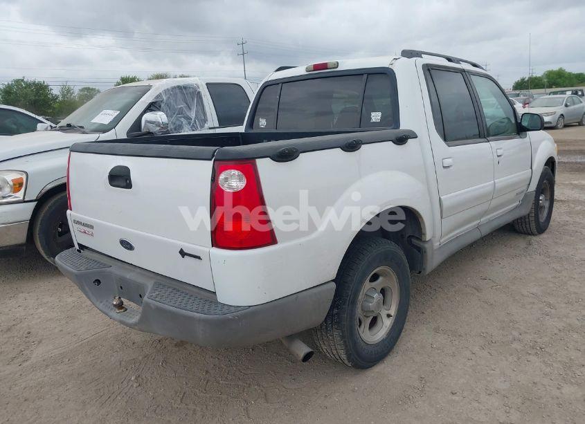 Photo 4 of 2002 Ford Explorer SPORT TRAC (VIN 1FMZU67E82UD26328)