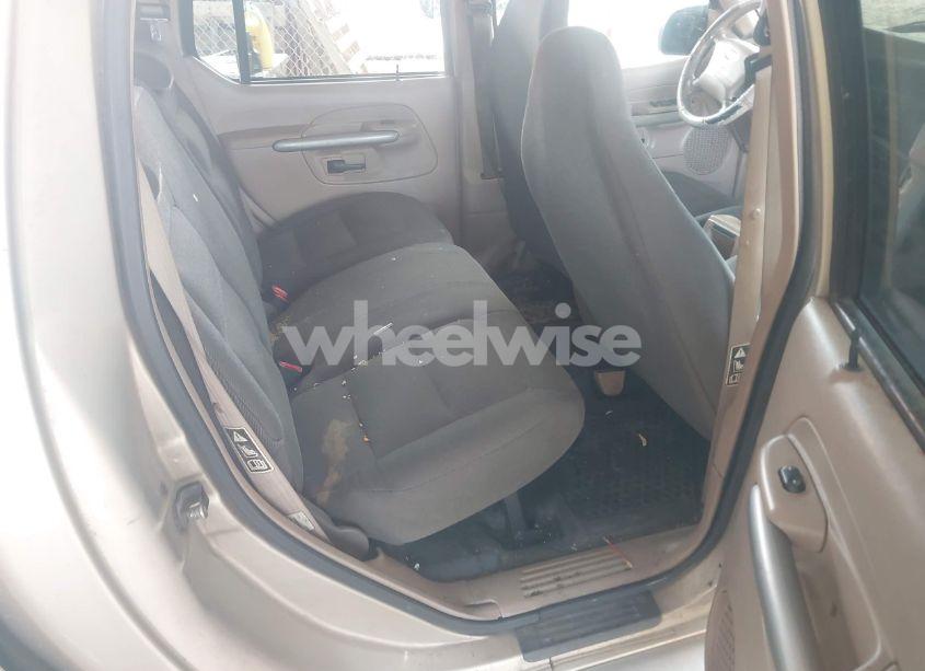 Photo 8 of 2002 Ford Explorer SPORT TRAC (VIN 1FMZU67E92UD00403)