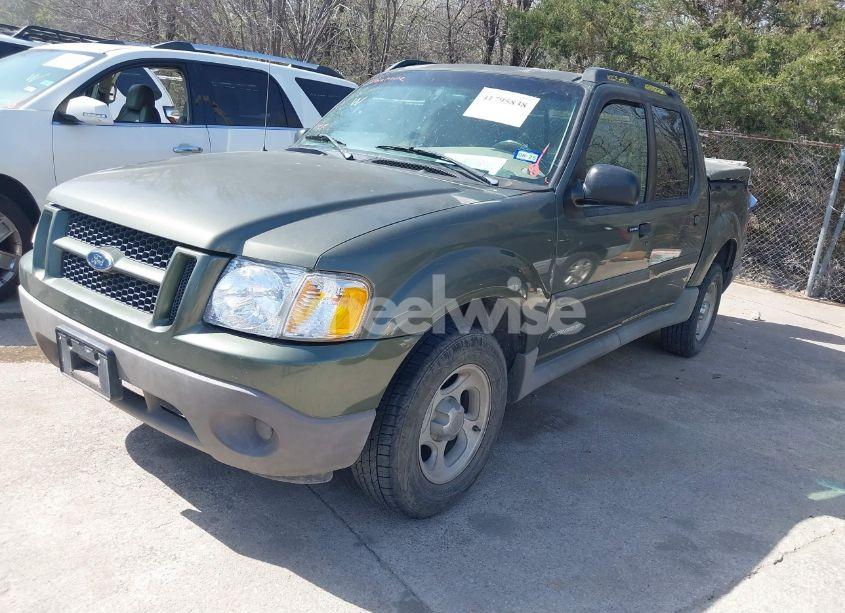 Photo 2 of 2002 Ford Explorer SPORT TRAC (VIN 1FMZU67E92UD71634)