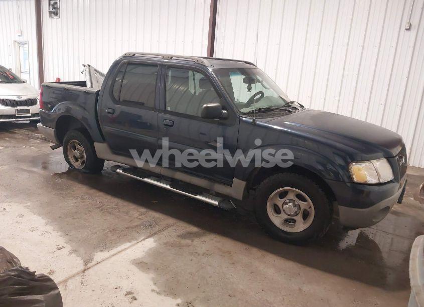 2003 Ford Explorer SPORT TRAC XLS/XLT (VIN 1FMZU67E93UA65275) main photo