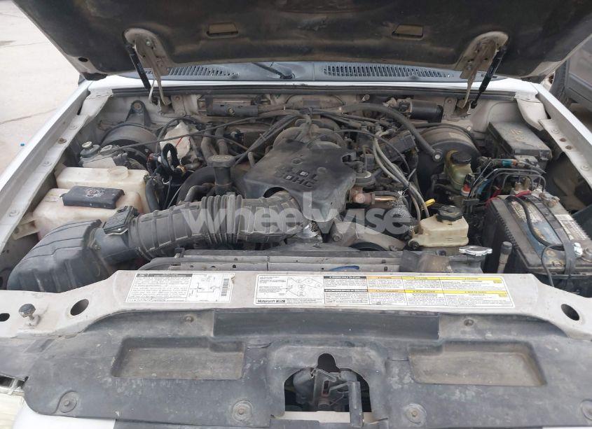 Photo 10 of 2002 Ford Explorer SPORT TRAC (VIN 1FMZU67EX2UB18161)