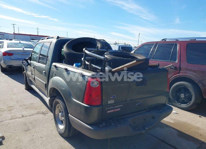 Photo 3 of 2002 Ford Explorer SPORT TRAC CHOICE/PREMIUM/VALUE (VIN 1FMZU67EX2UB76271)