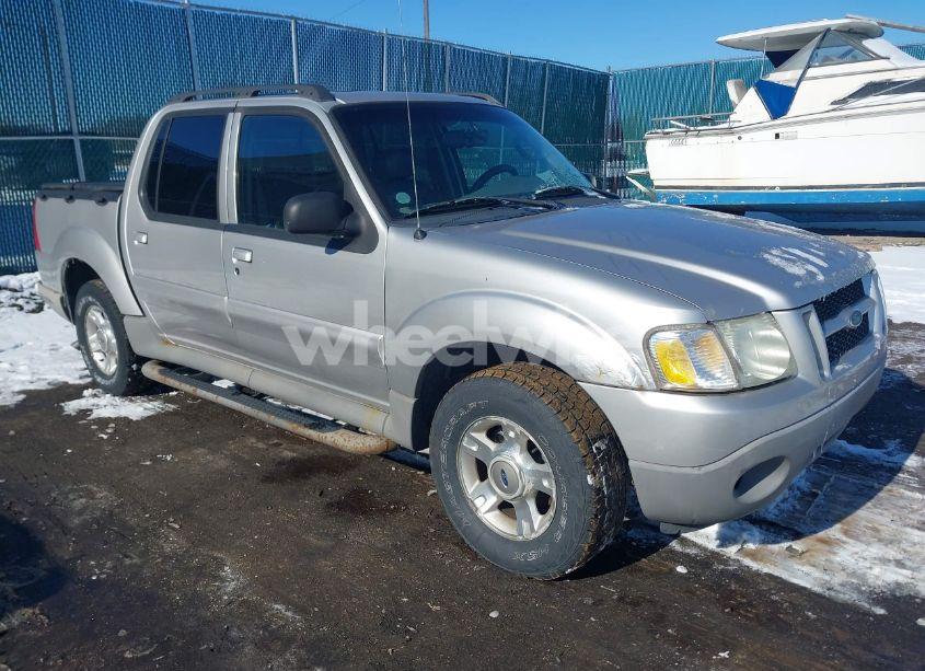 2003 Ford Explorer SPORT TRAC XLS/XLT (VIN 1FMZU67EX3UA50963) main photo