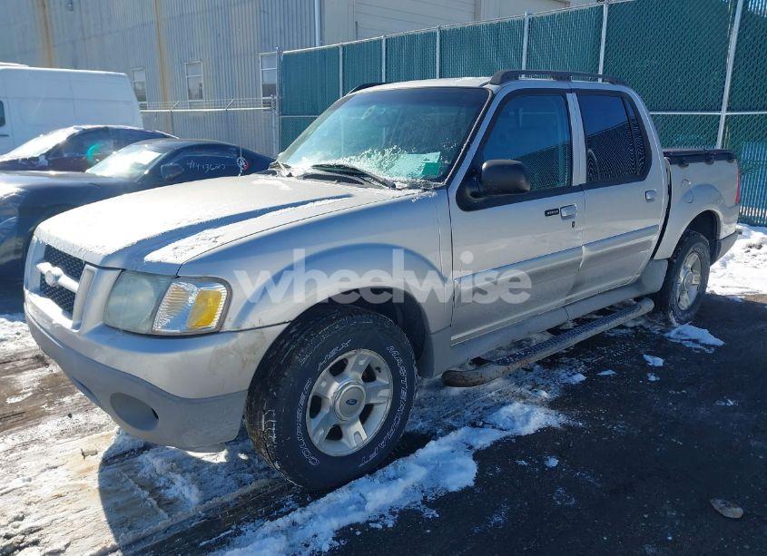Photo 2 of 2003 Ford Explorer SPORT TRAC XLS/XLT (VIN 1FMZU67EX3UA50963)
