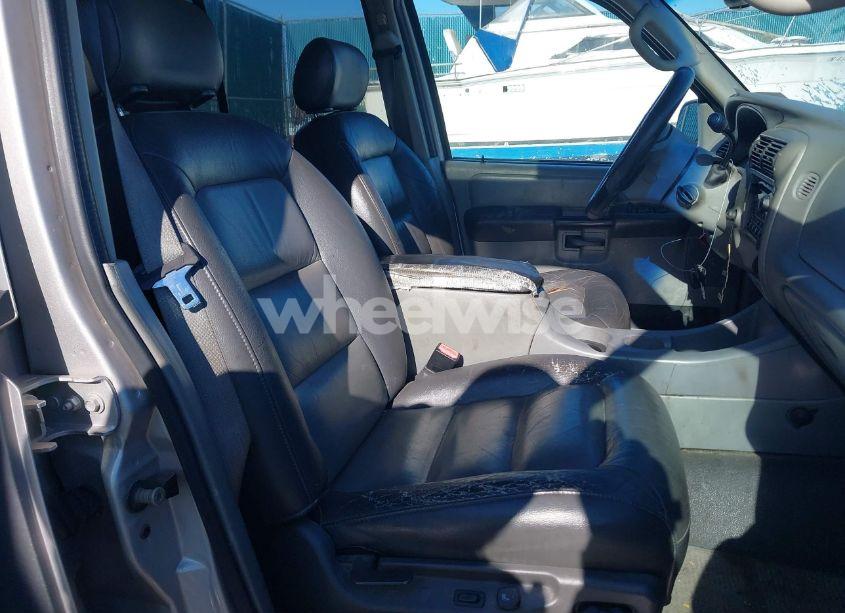 Photo 5 of 2003 Ford Explorer SPORT TRAC XLS/XLT (VIN 1FMZU67EX3UA50963)