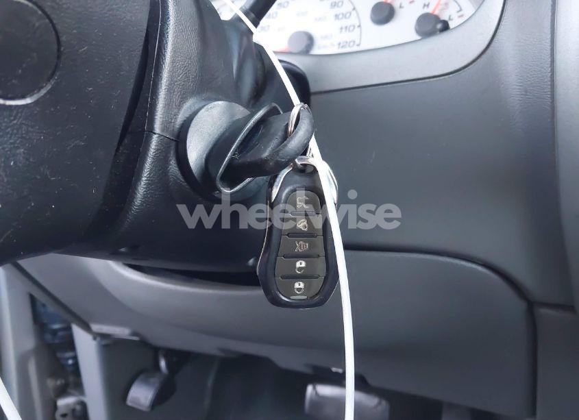 Photo 11 of 2004 Ford Explorer SPORT TRAC ADRENALIN/XLS/XLT (VIN 1FMZU67K04UA23780)