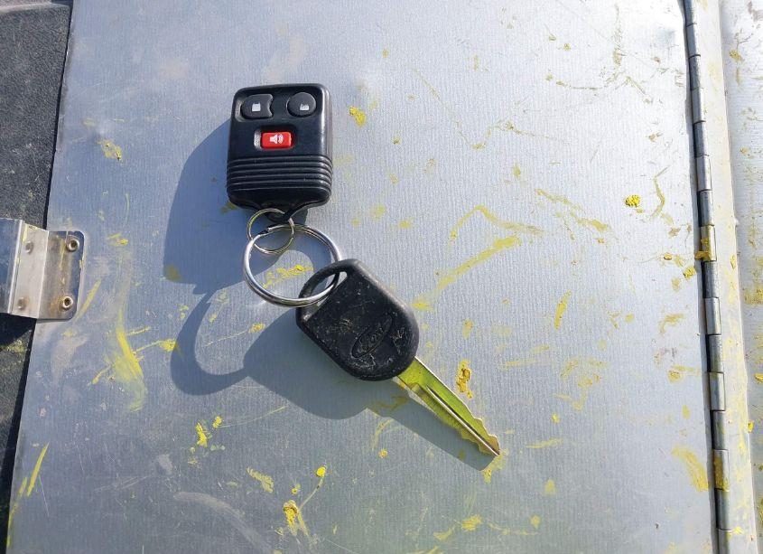 Photo 11 of 2004 Ford Explorer SPORT TRAC ADRENALIN/XLS/XLT (VIN 1FMZU67K04UC03079)