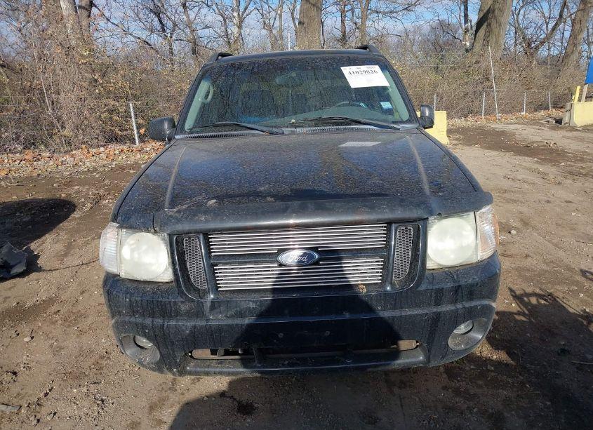 Photo 12 of 2004 Ford Explorer SPORT TRAC ADRENALIN/XLS/XLT (VIN 1FMZU67K04UC03079)