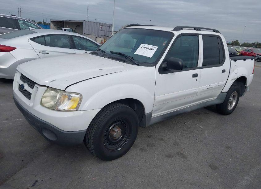 Photo 2 of 2005 Ford Explorer SPORT TRAC ADRENALIN/XLS/XLT (VIN 1FMZU67K05UA01098)