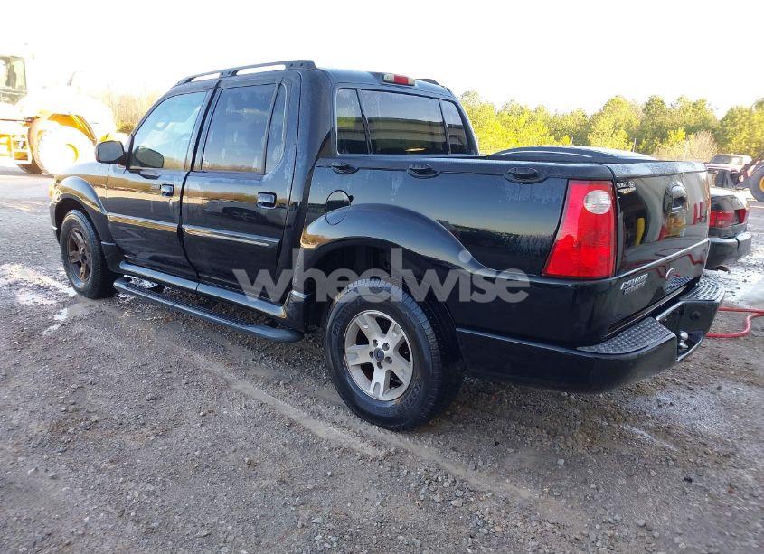 Photo 3 of 2005 Ford Explorer SPORT TRAC ADRENALIN/XLS/XLT (VIN 1FMZU67K05UB40079)