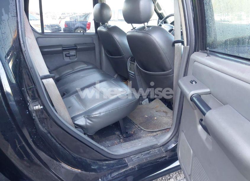 Photo 8 of 2005 Ford Explorer SPORT TRAC ADRENALIN/XLS/XLT (VIN 1FMZU67K05UB40079)