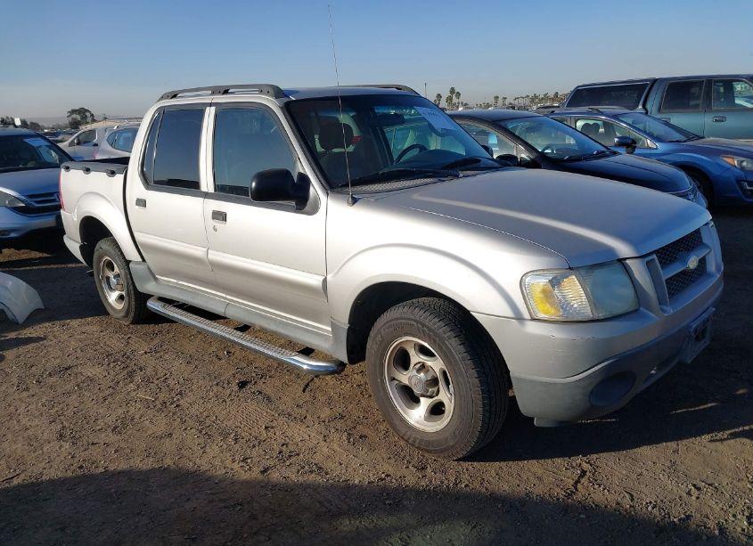 2005 Ford Explorer SPORT TRAC ADRENALIN/XLS/XLT (VIN 1FMZU67K05UB81960) main photo