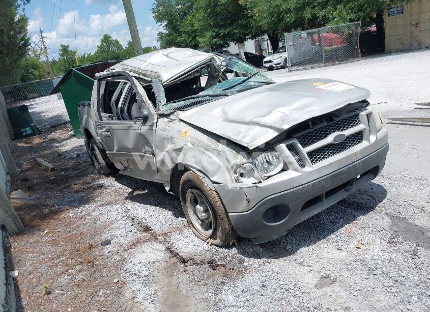 2004 Ford Explorer SPORT TRAC ADRENALIN/XLS/XLT (VIN 1FMZU67K14UA83504) main photo