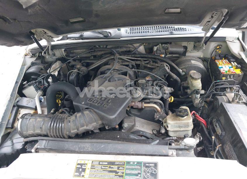 Photo 10 of 2004 Ford Explorer SPORT TRAC ADRENALIN/XLS/XLT (VIN 1FMZU67K14UA83504)