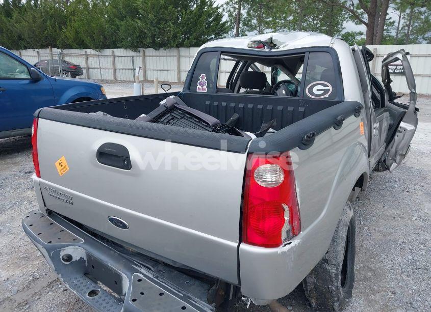 Photo 16 of 2004 Ford Explorer SPORT TRAC ADRENALIN/XLS/XLT (VIN 1FMZU67K14UA83504)