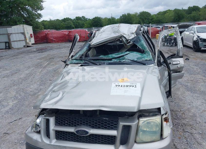 Photo 6 of 2004 Ford Explorer SPORT TRAC ADRENALIN/XLS/XLT (VIN 1FMZU67K14UA83504)